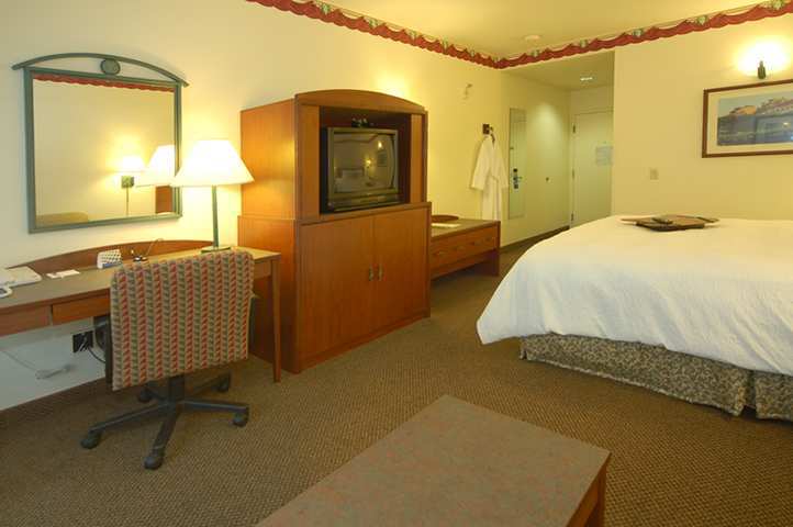 Hampton Inn Livermore Room photo